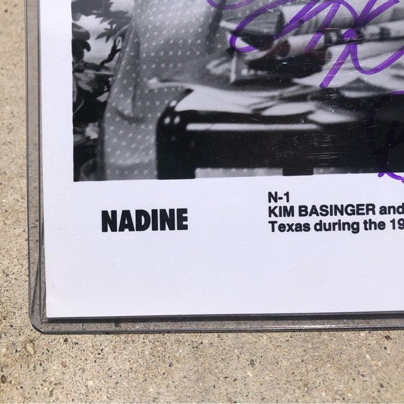 Vtg 1987 Kim Basinger Autograph “Nadine” Movie Press Photo 8x10 Black & White - Picture 3 of 6